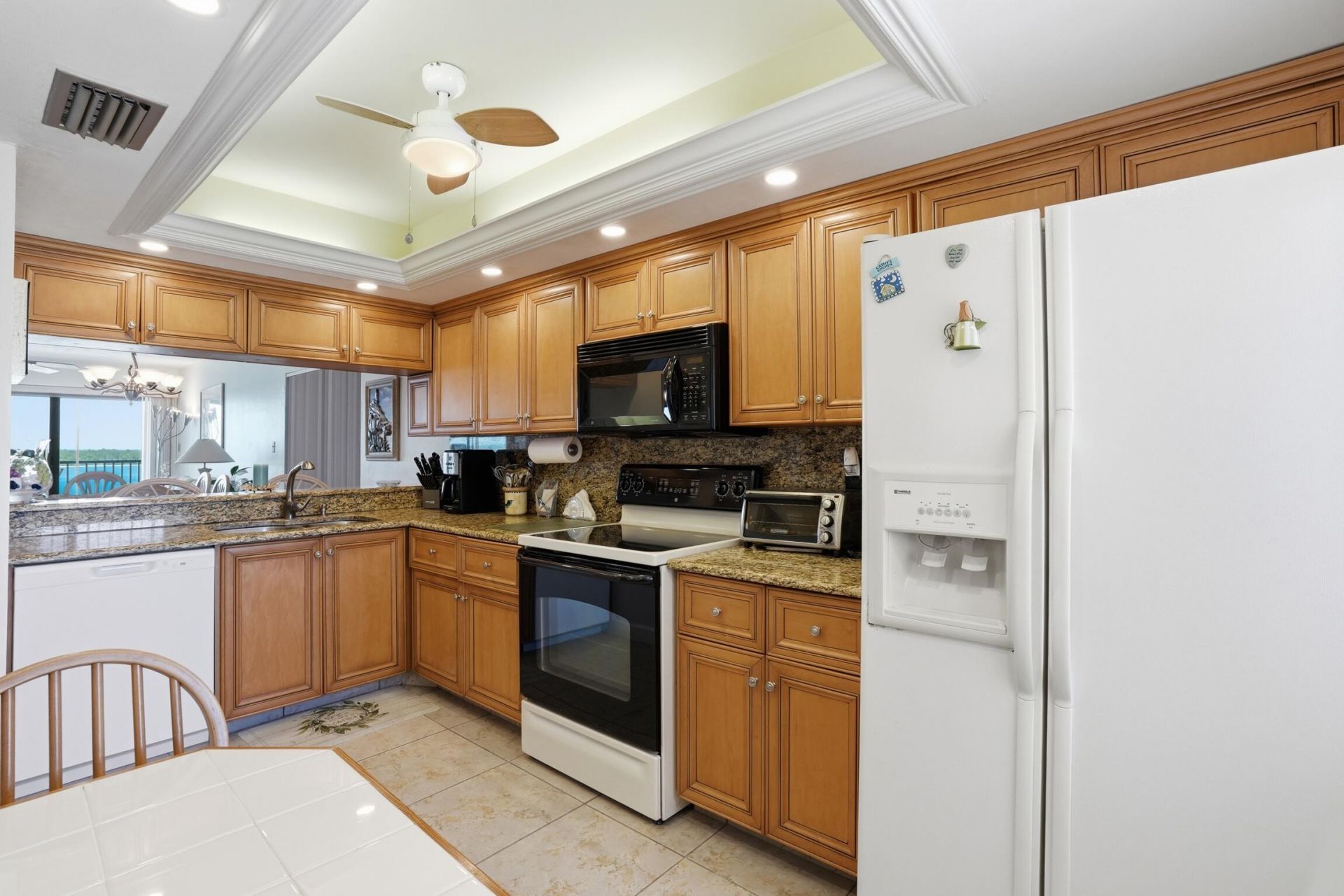 8402 Estero Boulevard, Unit Apt 405, Fort Myers Beach, FL 33931 Photo
