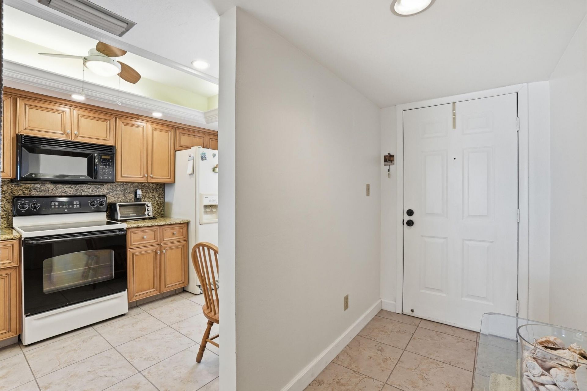 8402 Estero Boulevard, Unit Apt 405, Fort Myers Beach, FL 33931 Photo