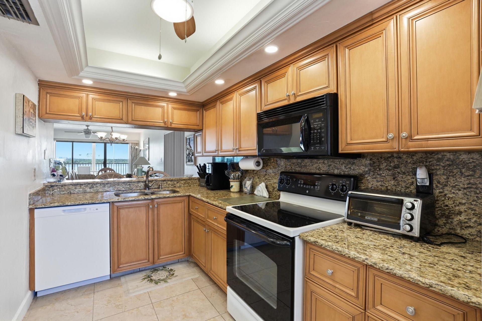 8402 Estero Boulevard, Unit Apt 405, Fort Myers Beach, FL 33931 Photo