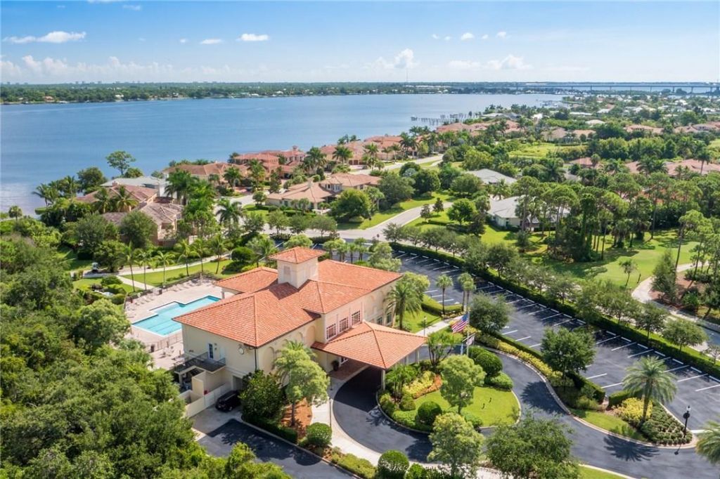 724 SW Pebble Lane, Palm City, FL 34990 Photo