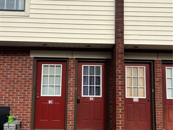 127 E Adams Street , Unit B4, Millersburg, OH 44654