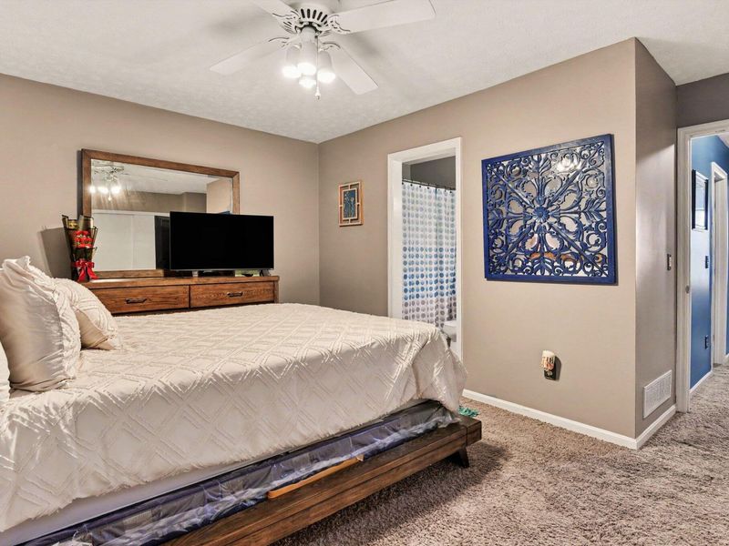 677 Stable Gate Lane, Florence, KY 41042 Photo 14
