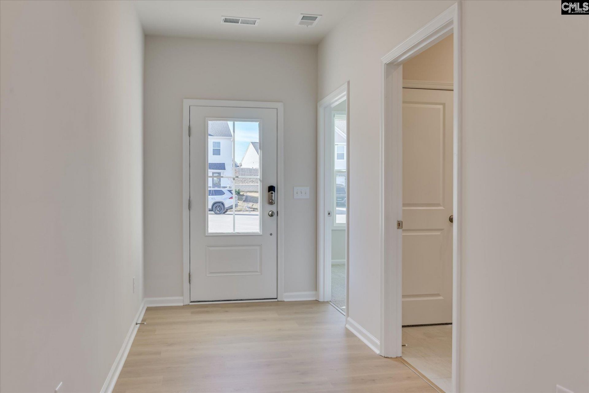 635 Griffon Drive  Photo 4