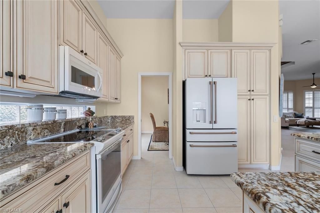 7904 Glenfinnan Cir , Fort Myers, FL 33912 Photo