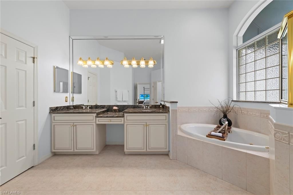 7904 Glenfinnan Cir , Fort Myers, FL 33912 Photo