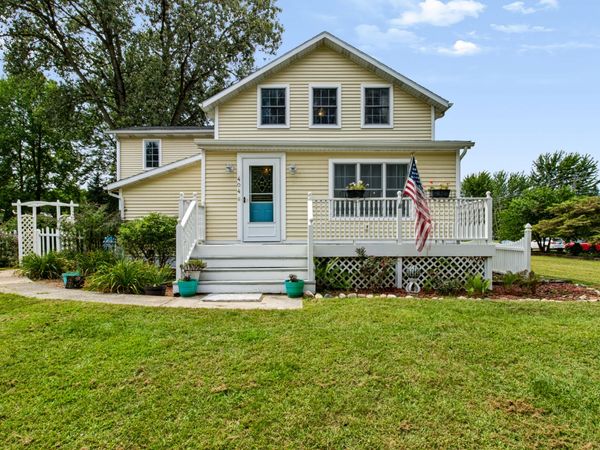 404 S Berrien Street, New Buffalo, MI 49117