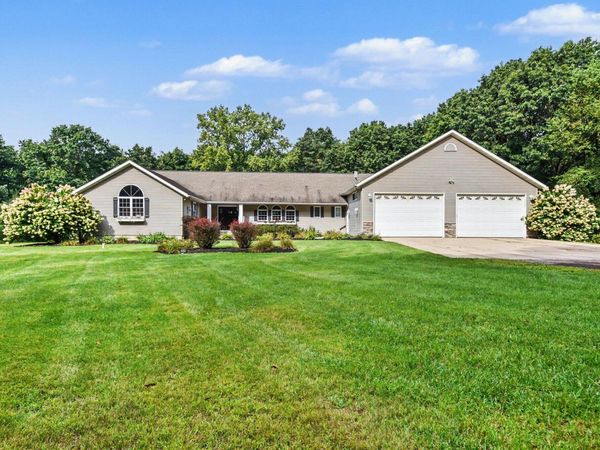 15627 13 Mile Road, Battle Creek, MI 49014