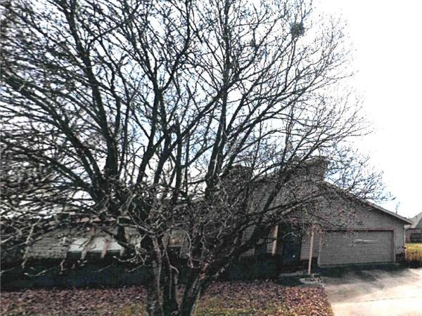 301 Edmondson Avenue , Springdale, AR 72764