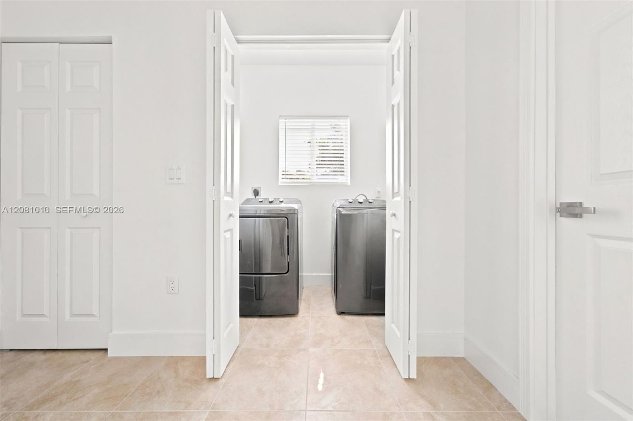145 NE 60th St , Miami, FL 33137 Photo