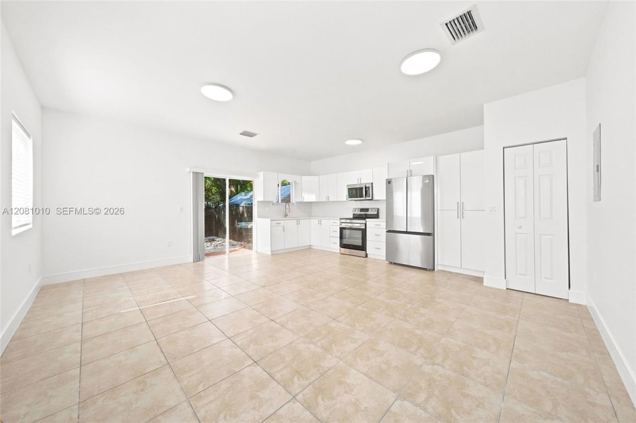 145 NE 60th St , Miami, FL 33137 Photo