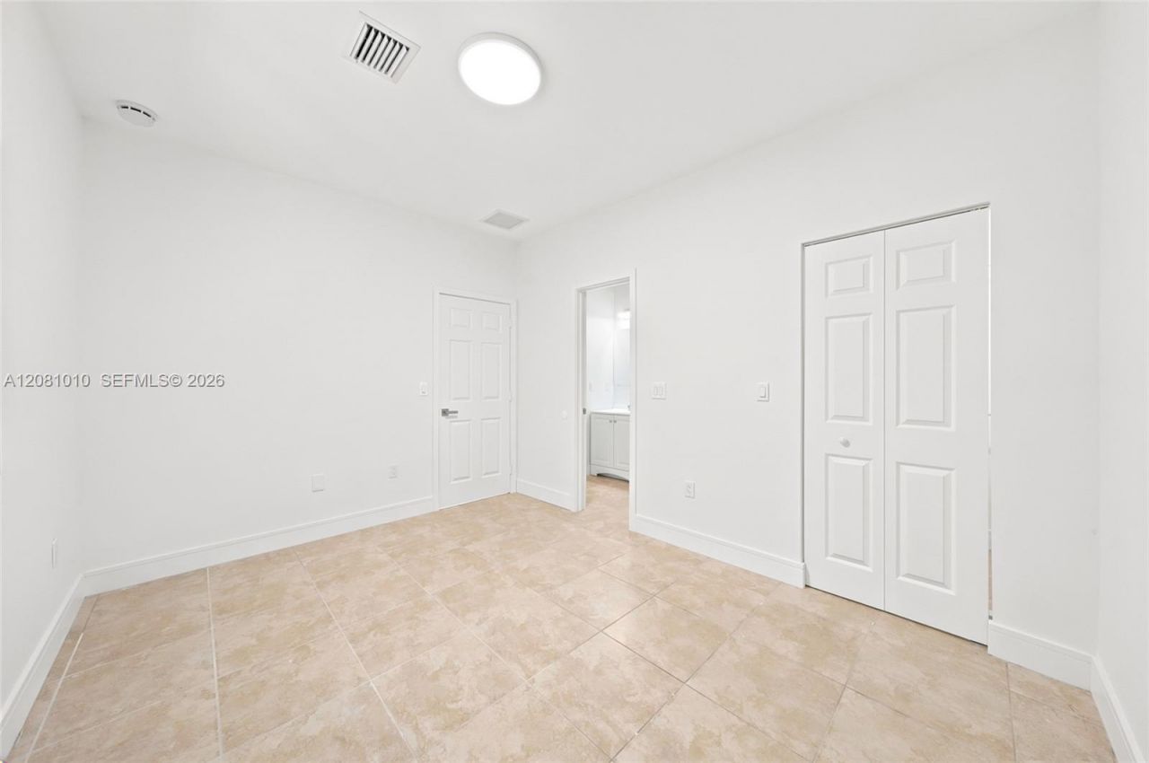 145 NE 60th St , Miami, FL 33137 Photo