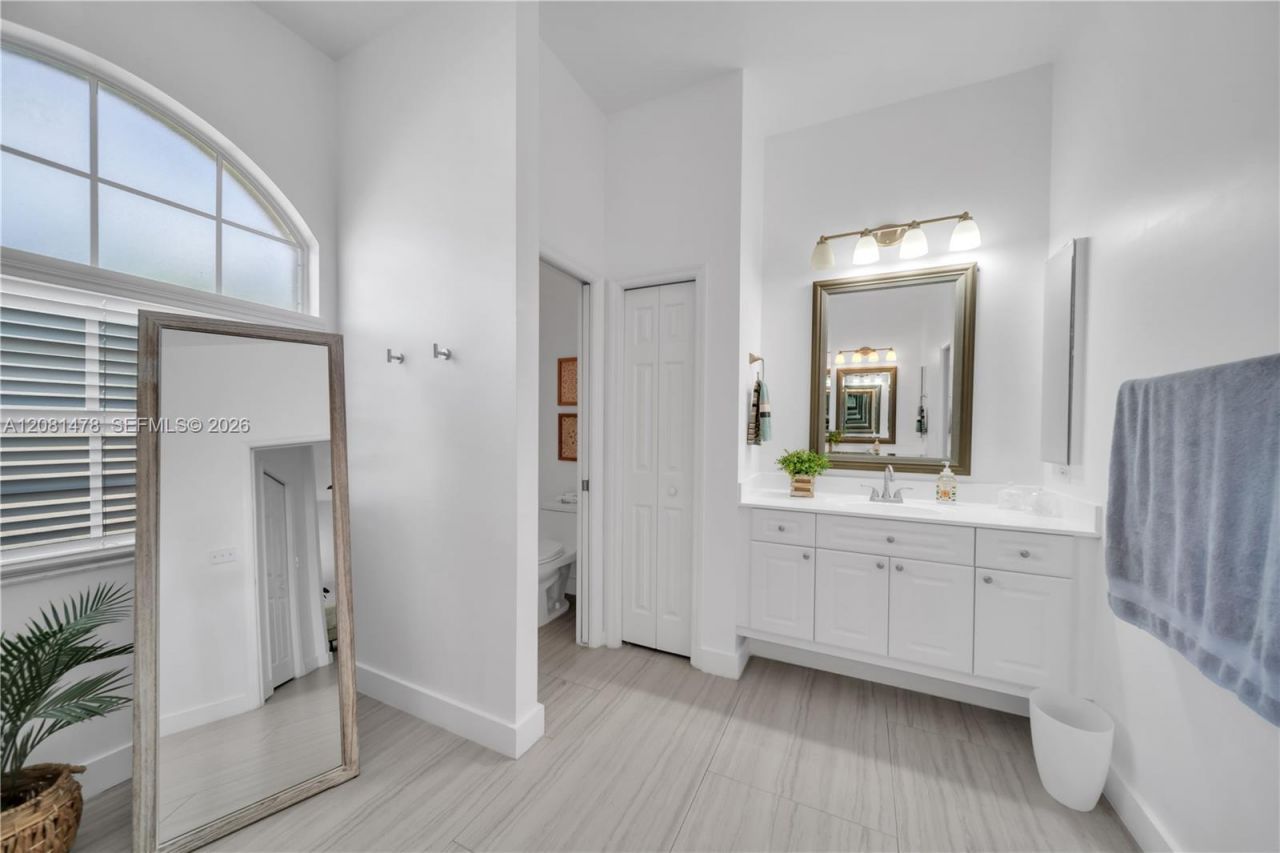 11142 Lakeland Cir, Fort Myers, FL 33913 Photo