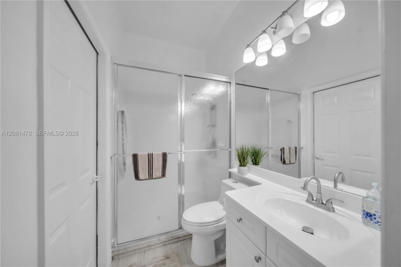 11142 Lakeland Cir, Fort Myers, FL 33913 Photo