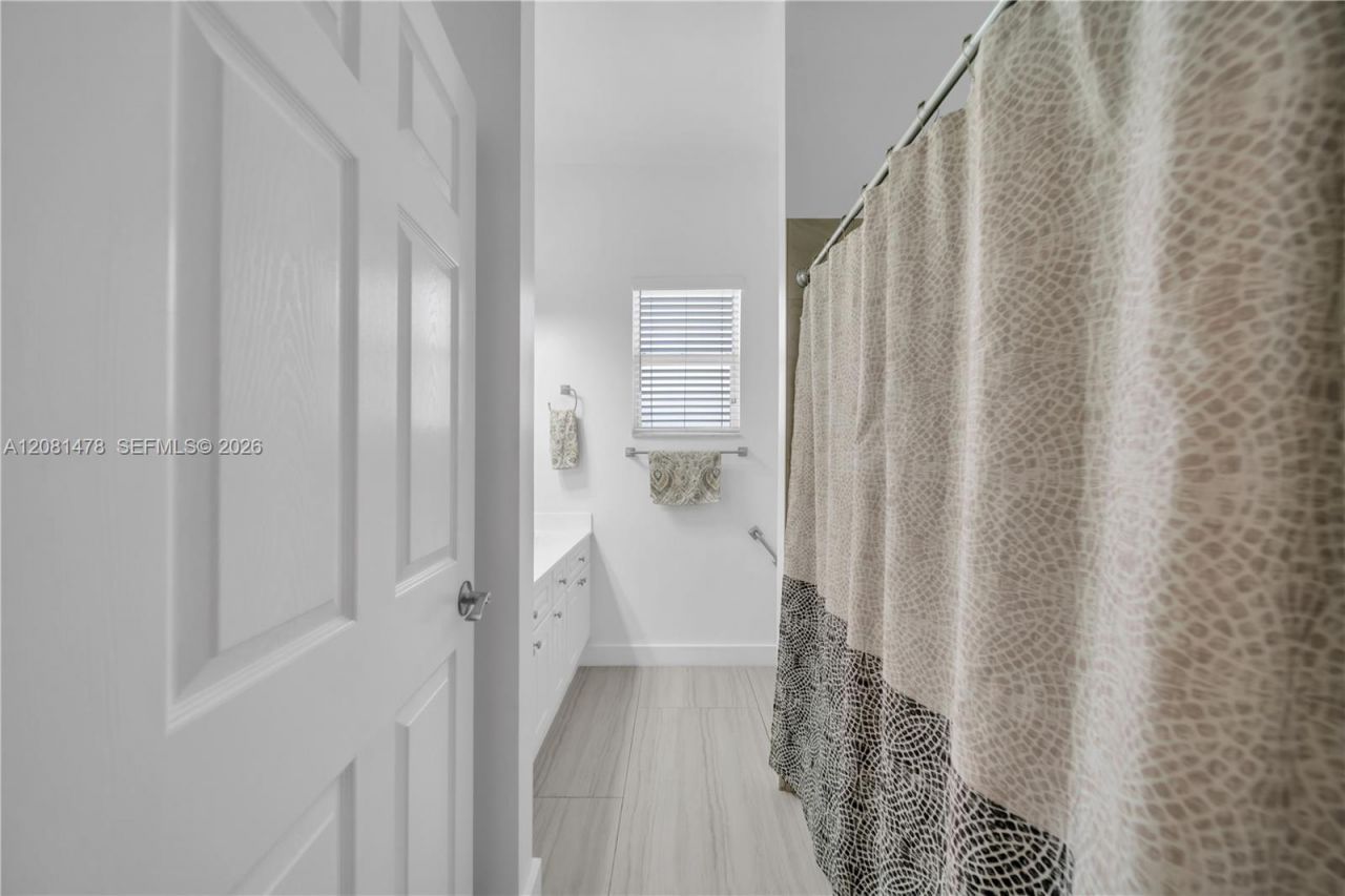 11142 Lakeland Cir, Fort Myers, FL 33913 Photo