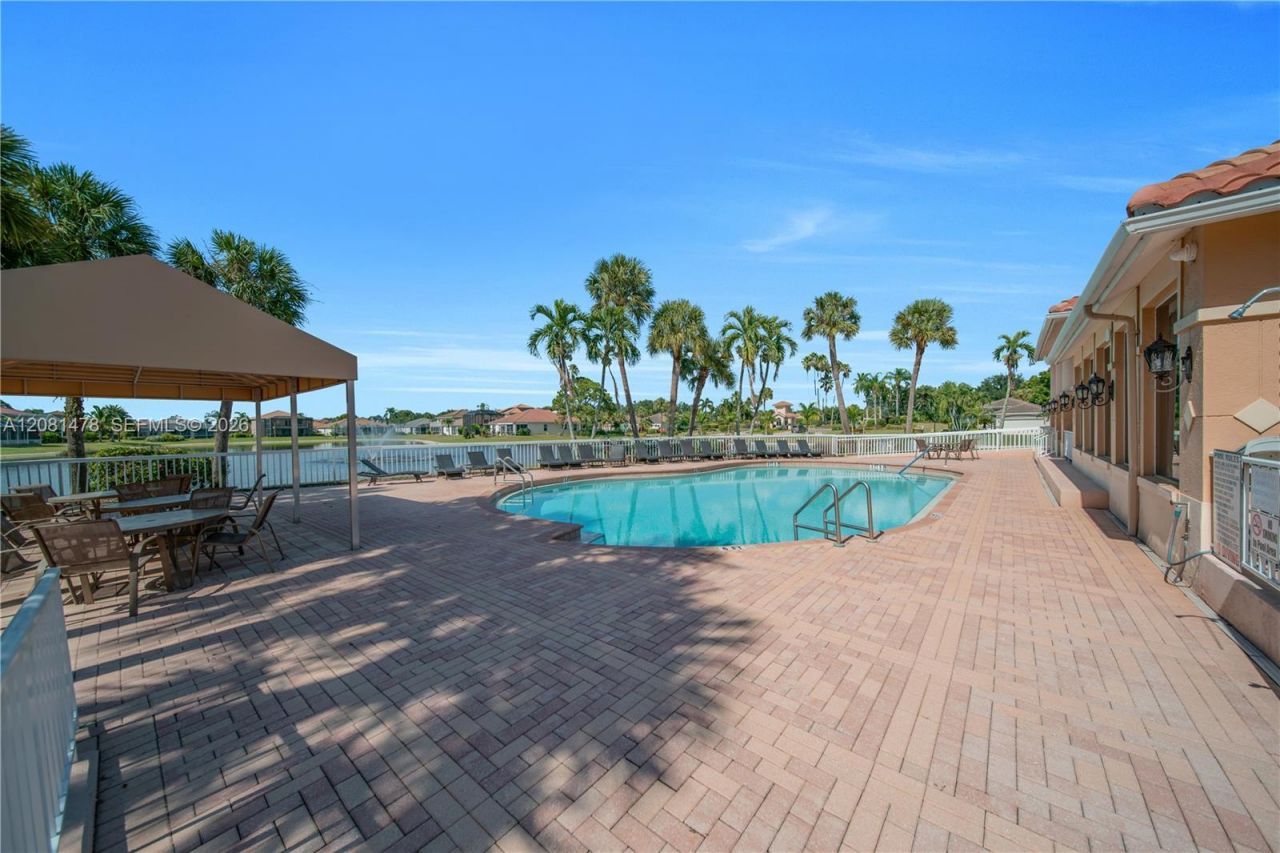 11142 Lakeland Cir, Fort Myers, FL 33913 Photo