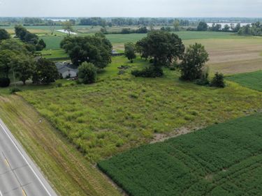 5372 W Harbor Road, Port Clinton, OH 43452