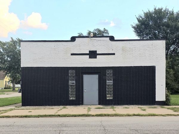 1701 W 15th Avenue , Gary, IN 46404