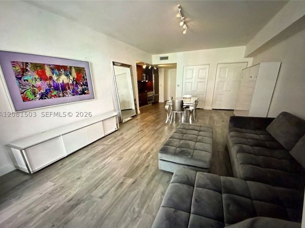 475 Brickell , Unit 4910, Miami, FL 33131