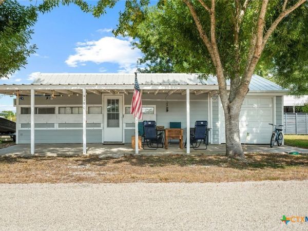 190 La Lucia Street , Port Lavaca, TX 77979