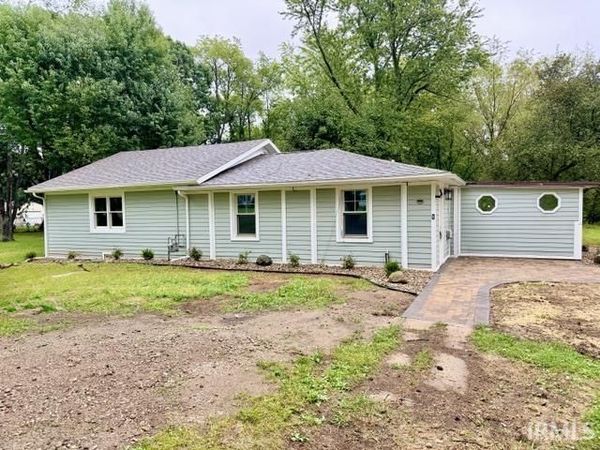 52776 Shellbark Avenue, South Bend, IN 46628