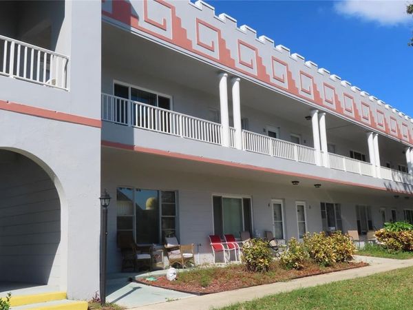 2100 WORLD PARKWAY BOULEVARD , Unit 38, CLEARWATER, FL 33763