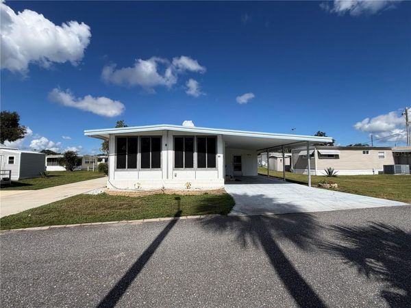 751 TRACI DRIVE , LEESBURG, FL 34788