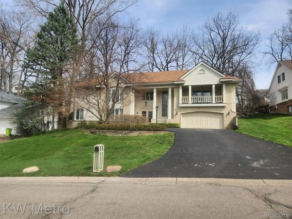 3086 Bloomfield Park , West Bloomfield Township, Mi 48323