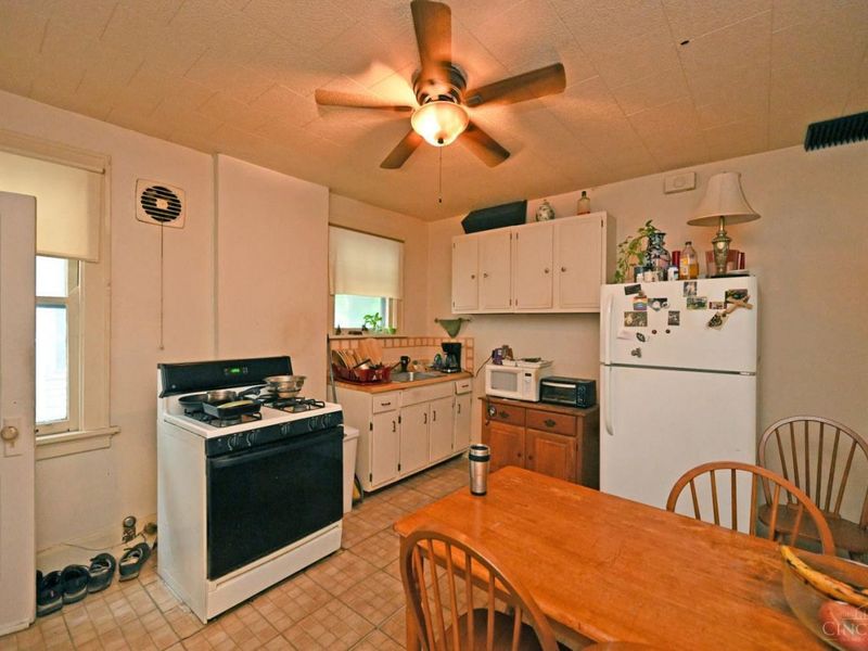 1609 Llanfair Avenue, Cincinnati, OH 45224 Photo 20