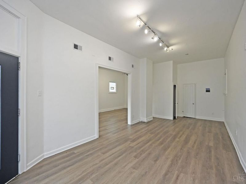 1609 Llanfair Avenue, Cincinnati, OH 45224 Photo 6