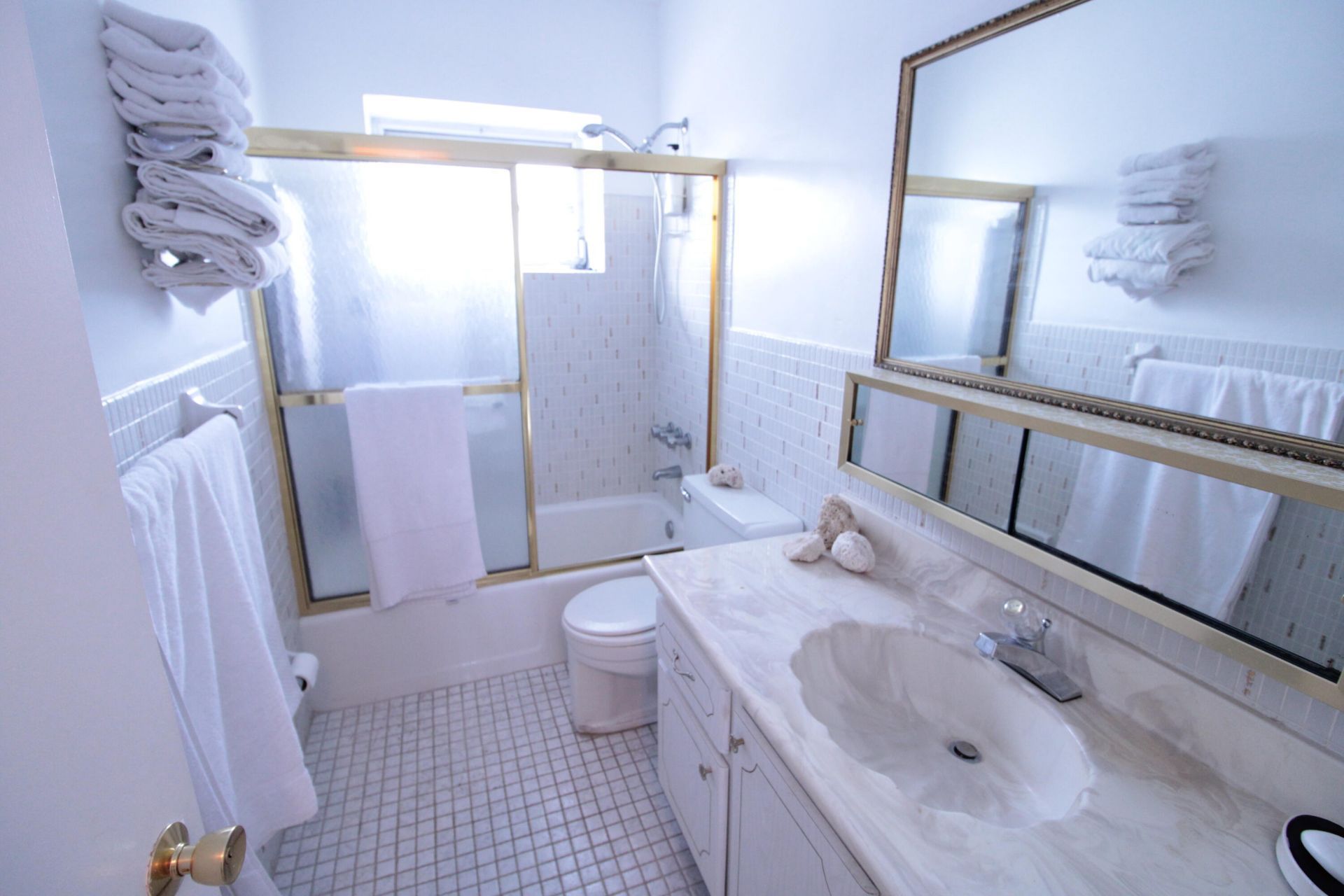 721 Atlantic Shores Boulevard, Unit 309, Hallandale Beach, FL 33009 Photo