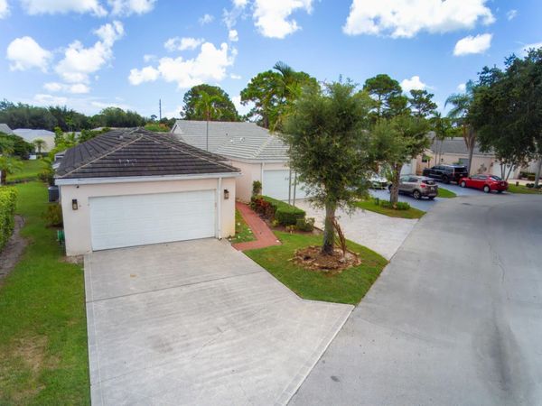 1066 Island Manor Drive, Greenacres, FL 33413