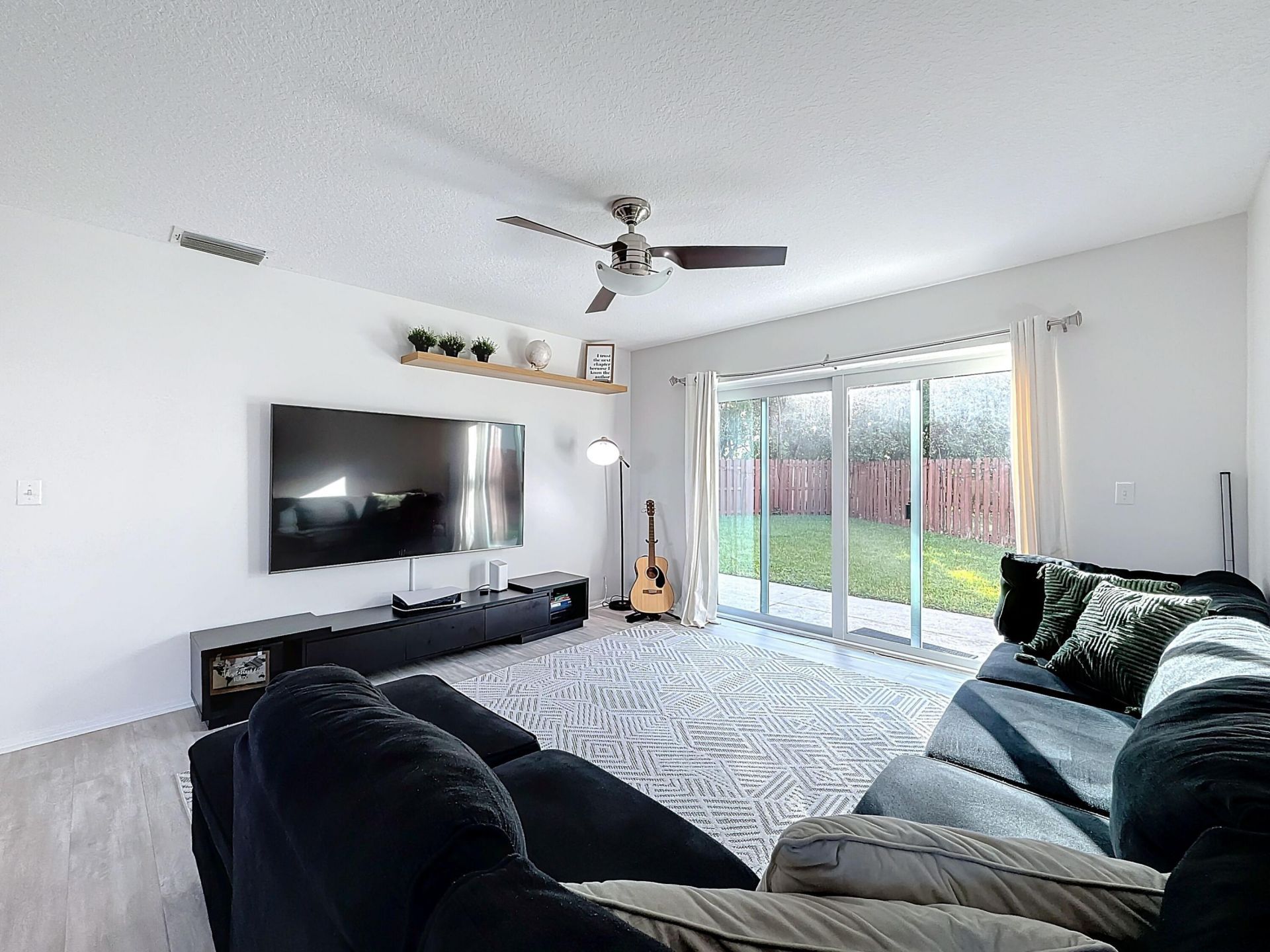 3123 Sunset Circle, Margate, FL 33063 Photo