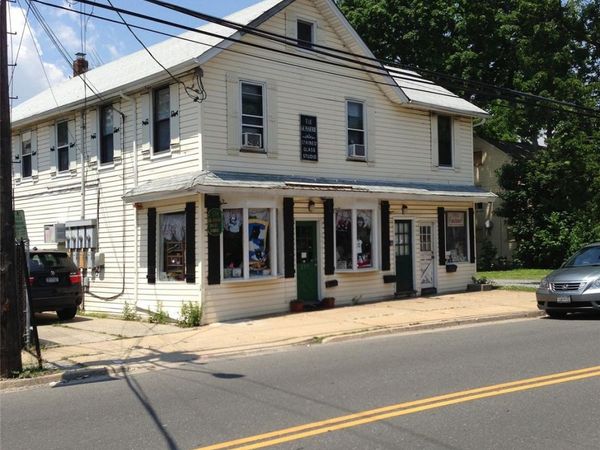 239 Glen Cove Avenue, Sea Cliff, NY 11579