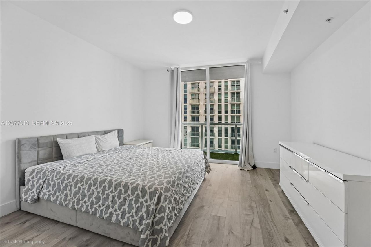 253 NE 2nd St , Unit 2104, Miami, FL 33132 Photo