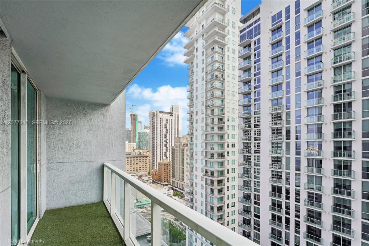 253 NE 2nd St , Unit 2104, Miami, FL 33132 Photo