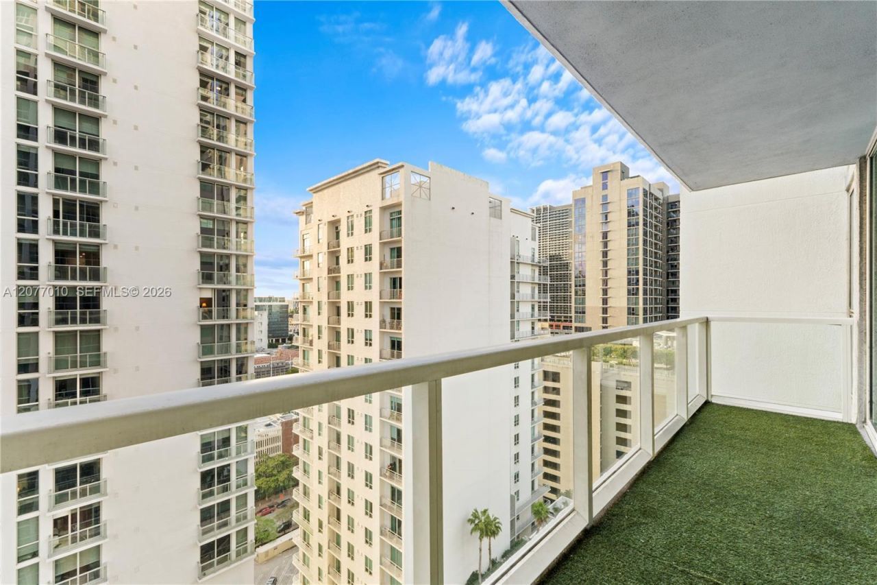 253 NE 2nd St , Unit 2104, Miami, FL 33132 Photo