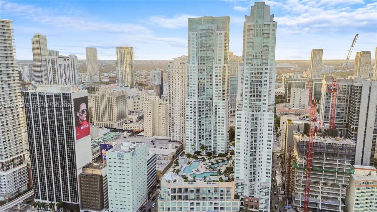253 NE 2nd St , Unit 2104, Miami, FL 33132 Photo
