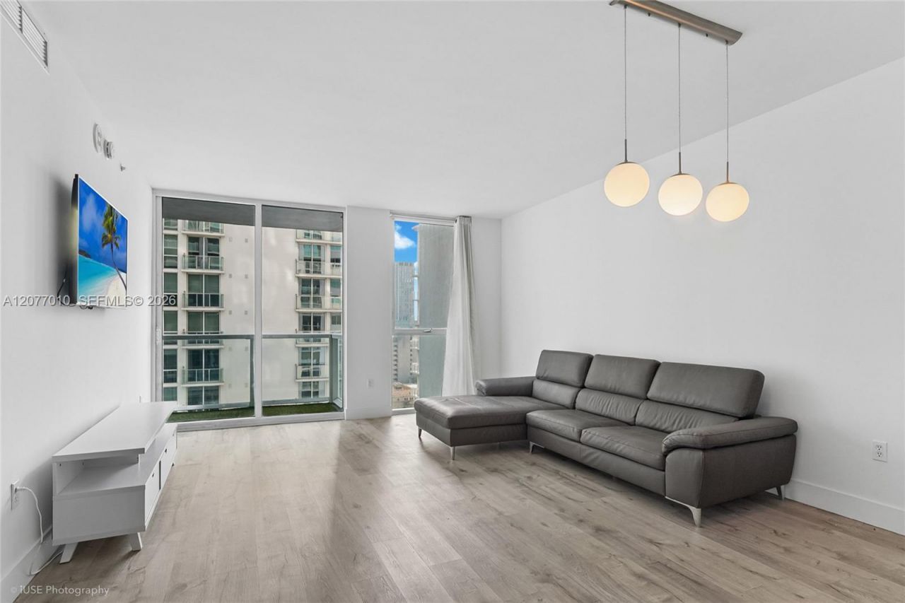 253 NE 2nd St , Unit 2104, Miami, FL 33132 Photo