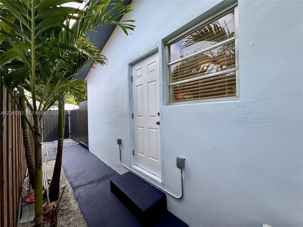 7135 SW 22nd St , Unit A, Miami, FL 33155