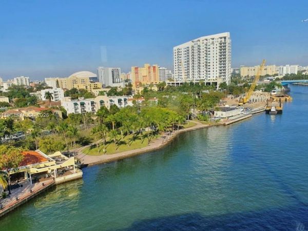 318 SW 4th Ave , Unit 1, Miami, FL 33130
