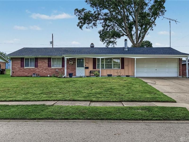 1154 Rona Parkway Drive, Fairborn, OH 45324 Photo 2
