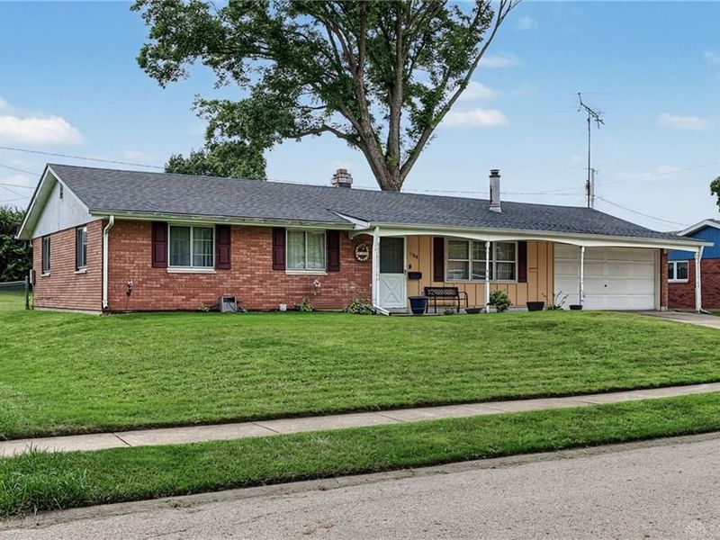 1154 Rona Parkway Drive, Fairborn, OH 45324 Photo 3