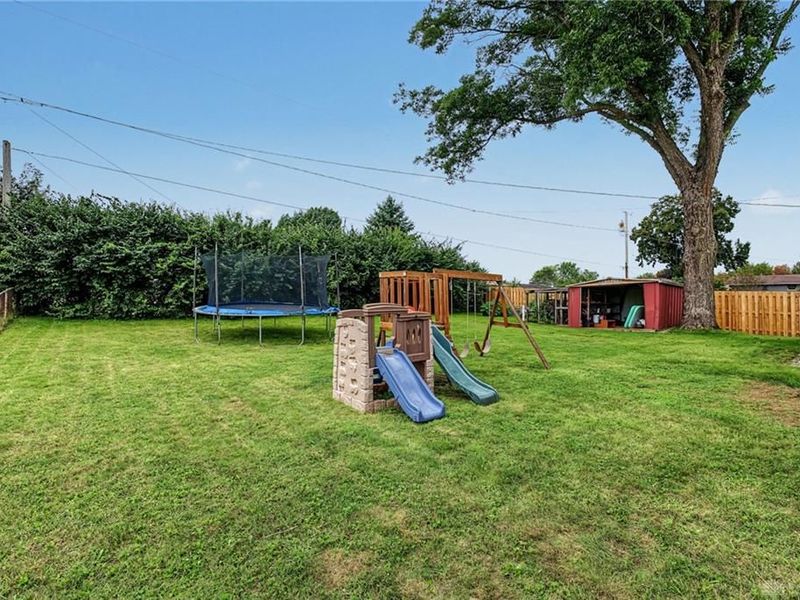 1154 Rona Parkway Drive, Fairborn, OH 45324 Photo 43