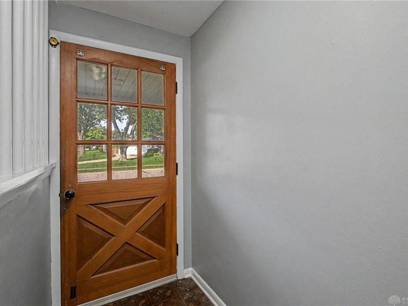 1154 Rona Parkway Drive, Fairborn, OH 45324 Photo 8