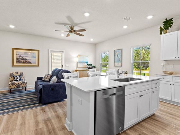 5667 Sandy Walk St, Gulf Breeze, FL 32563