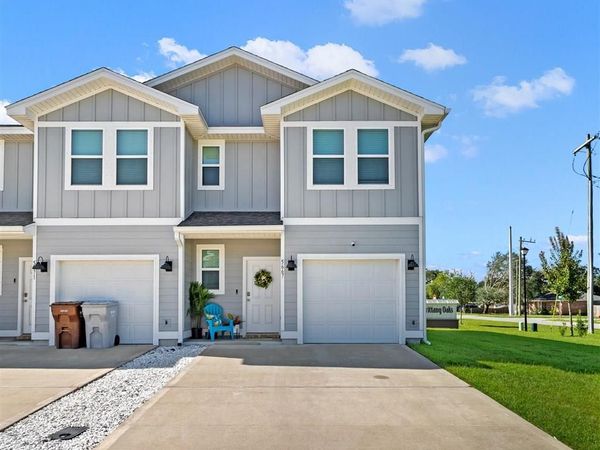 5667 Sandy Walk St, Gulf Breeze, FL 32563