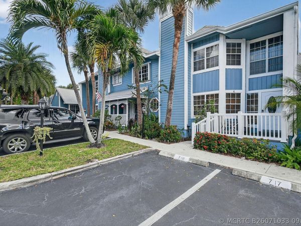717 Ocean Dunes Circle , Jupiter, FL 33477