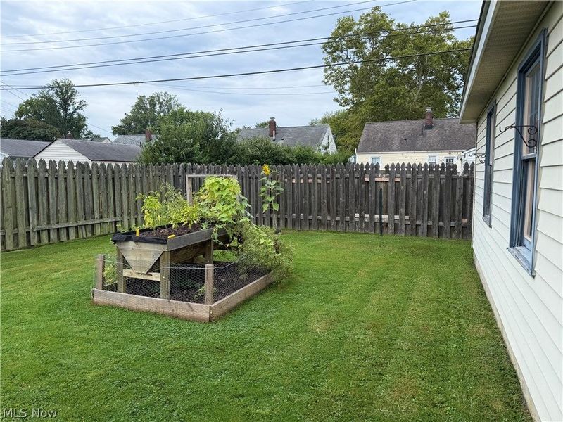 812 West Drive, Sheffield, OH 44054 Photo 18
