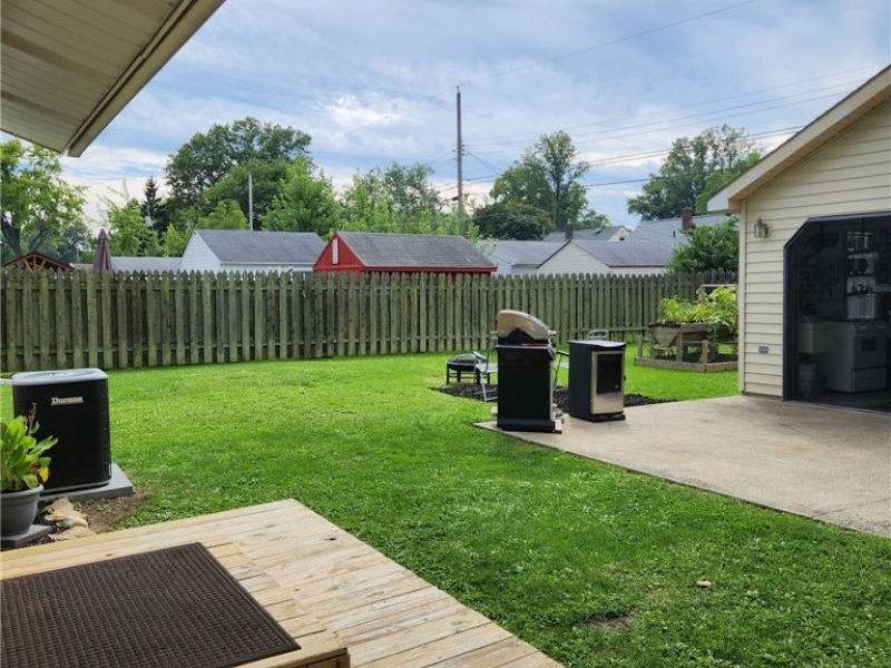 812 West Drive, Sheffield Lake, OH 44054 Photo 20