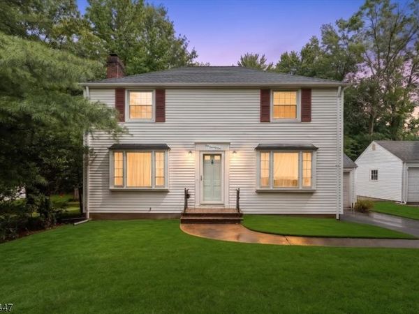 121 Passaic Ave, Summit, NJ 07901